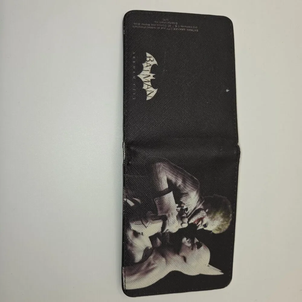 DC Comics Batman Arkham City Joker Fight Pose Bifold Wallet